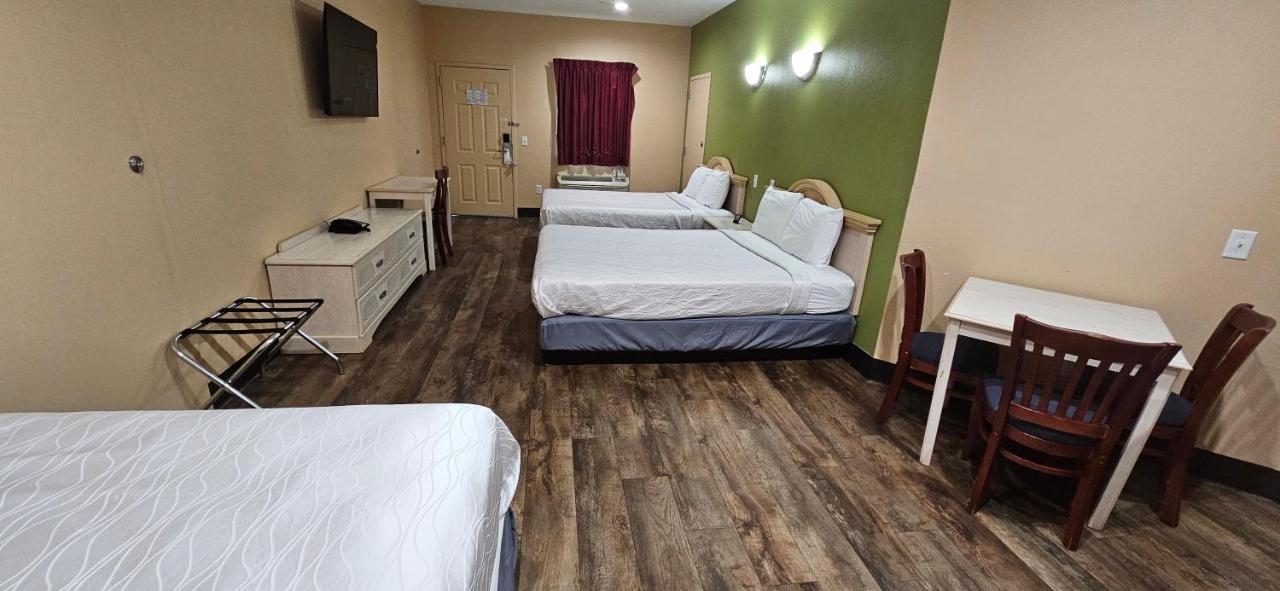 Weston Inn & Suites Rusk Exterior foto